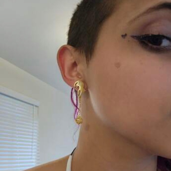 2/$30🌵 Gold Cat Playing w Yarn String Earrings Dangle Kitty Animal Cute Unique - Picture 7 of 10